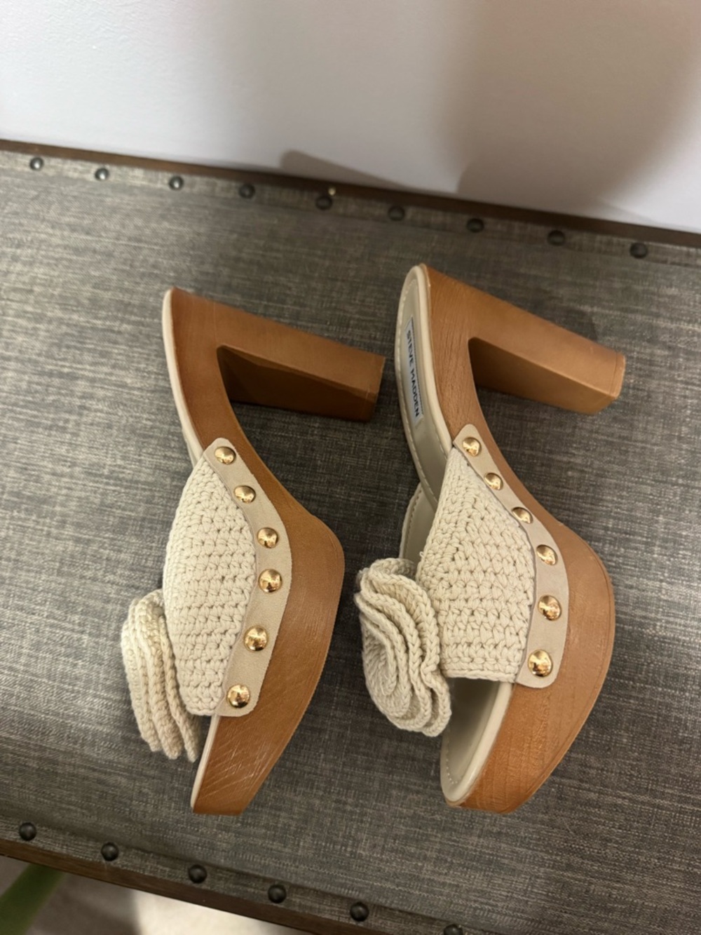 Steve Madden Maddrid crochet flower sandal platform slides